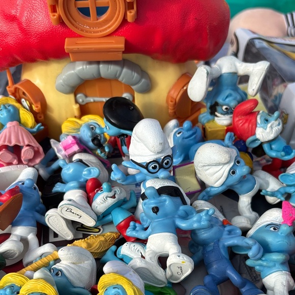 Smurfs Blue and White Toy Set lot - Picture 3 of 11